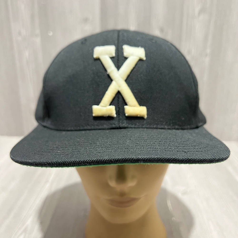 Vintage Malcom X Yupoong The Classics Mens Black Snapback Hat Wool Blend